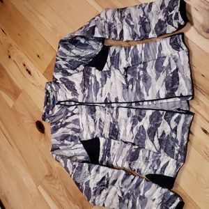 Eddie Bauer First Ascent Stormdown 800